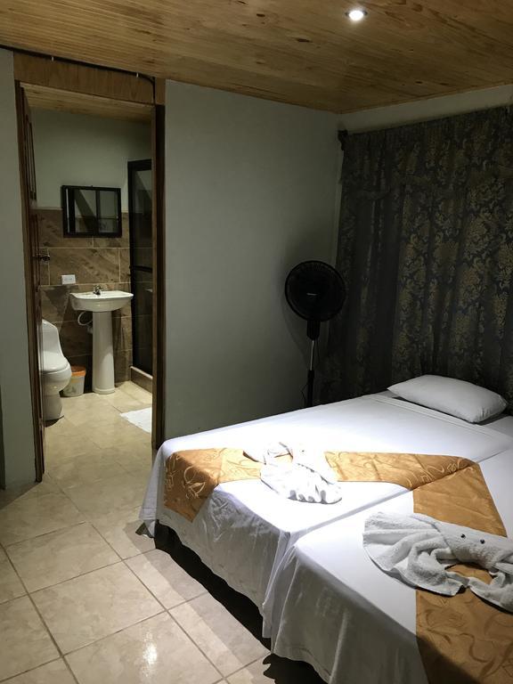 Manuel Antonio Hostel Resort Luaran gambar