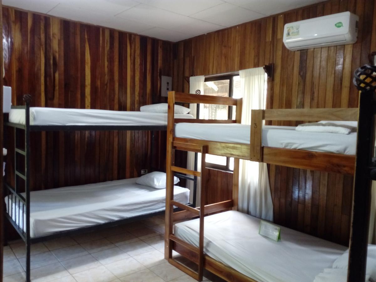 Manuel Antonio Hostel Resort Luaran gambar